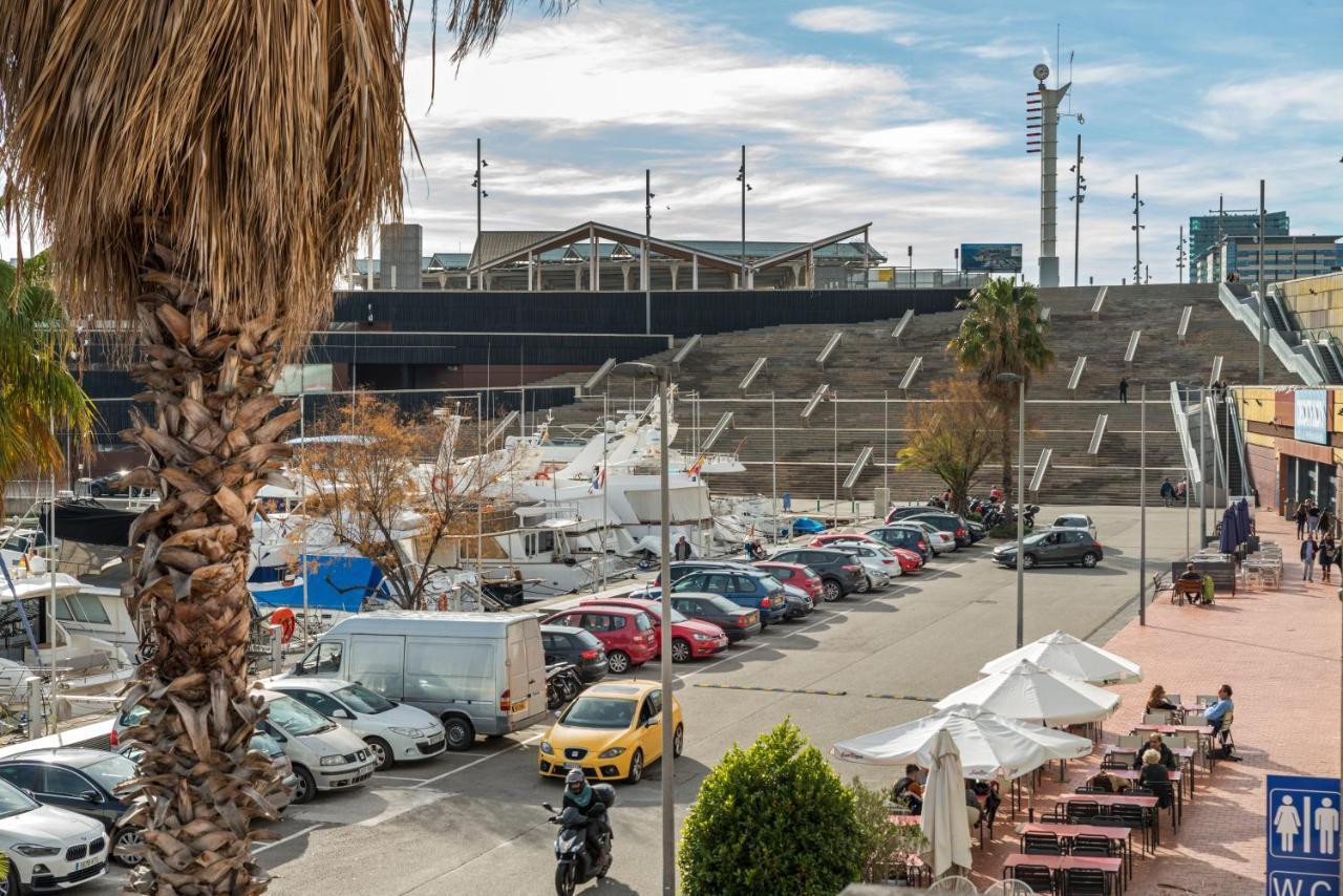 Boat Hotel Barcelona Sant Adria de Besos Exterior photo