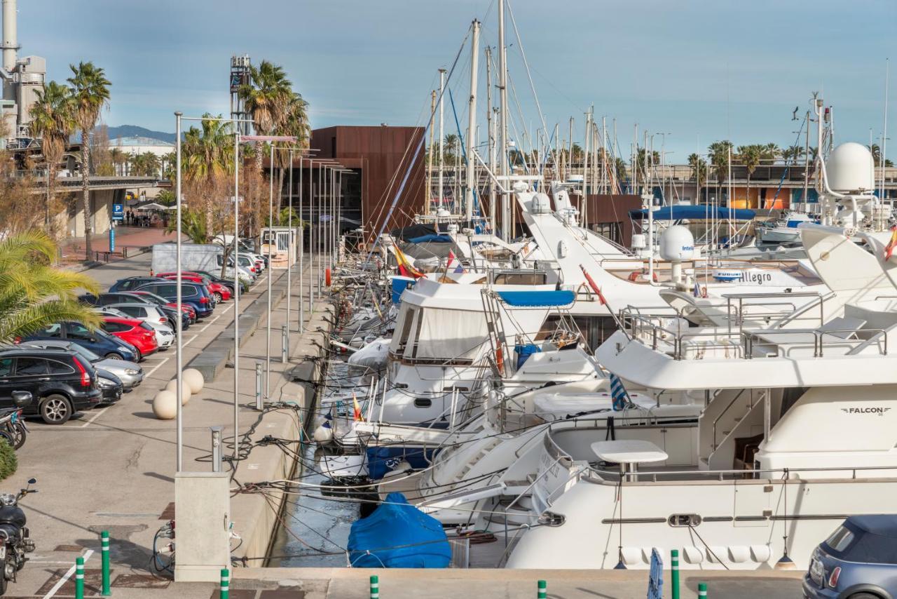 Boat Hotel Barcelona Sant Adria de Besos Exterior photo