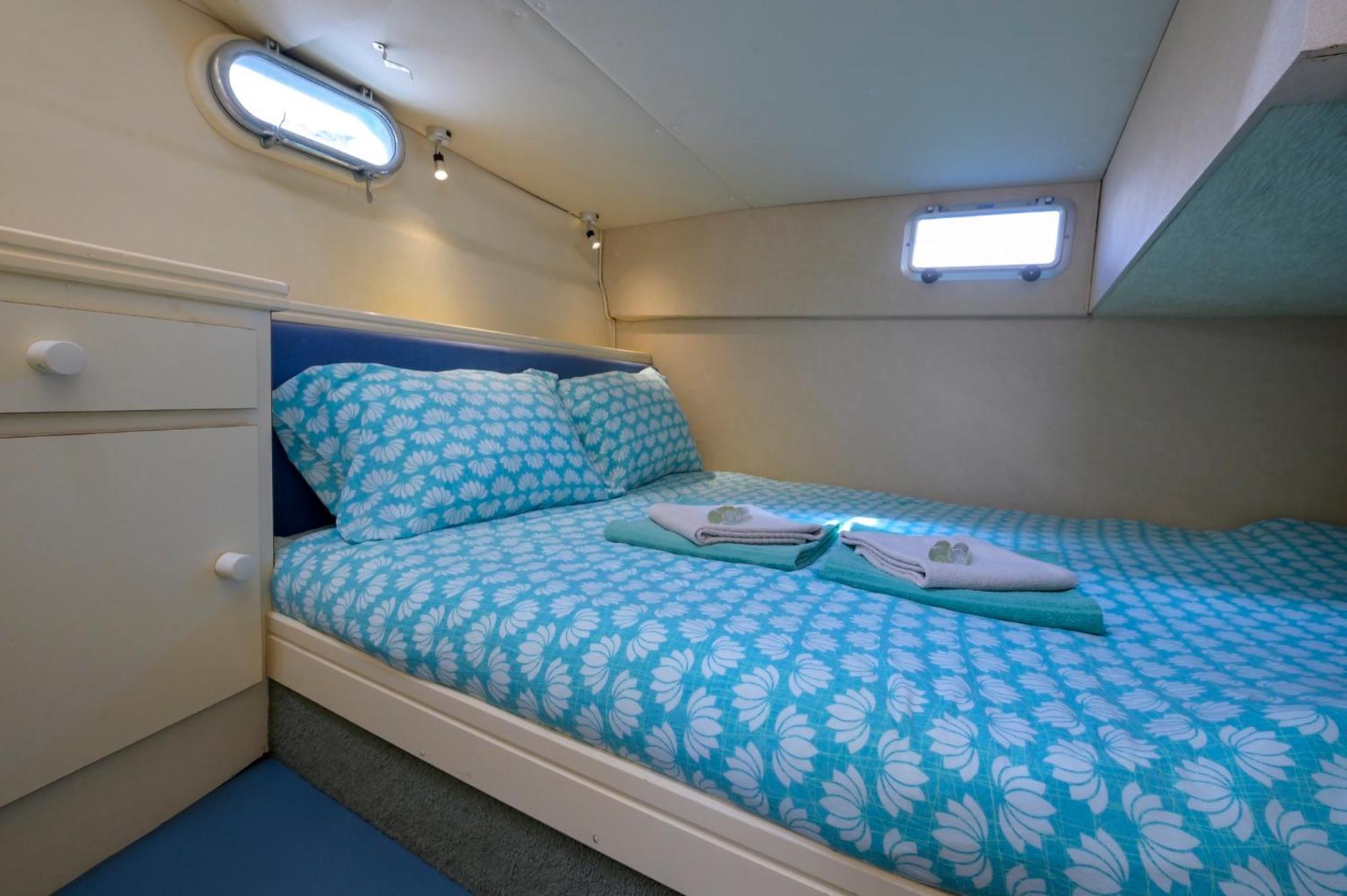 Boat Hotel Barcelona Sant Adria de Besos Room photo